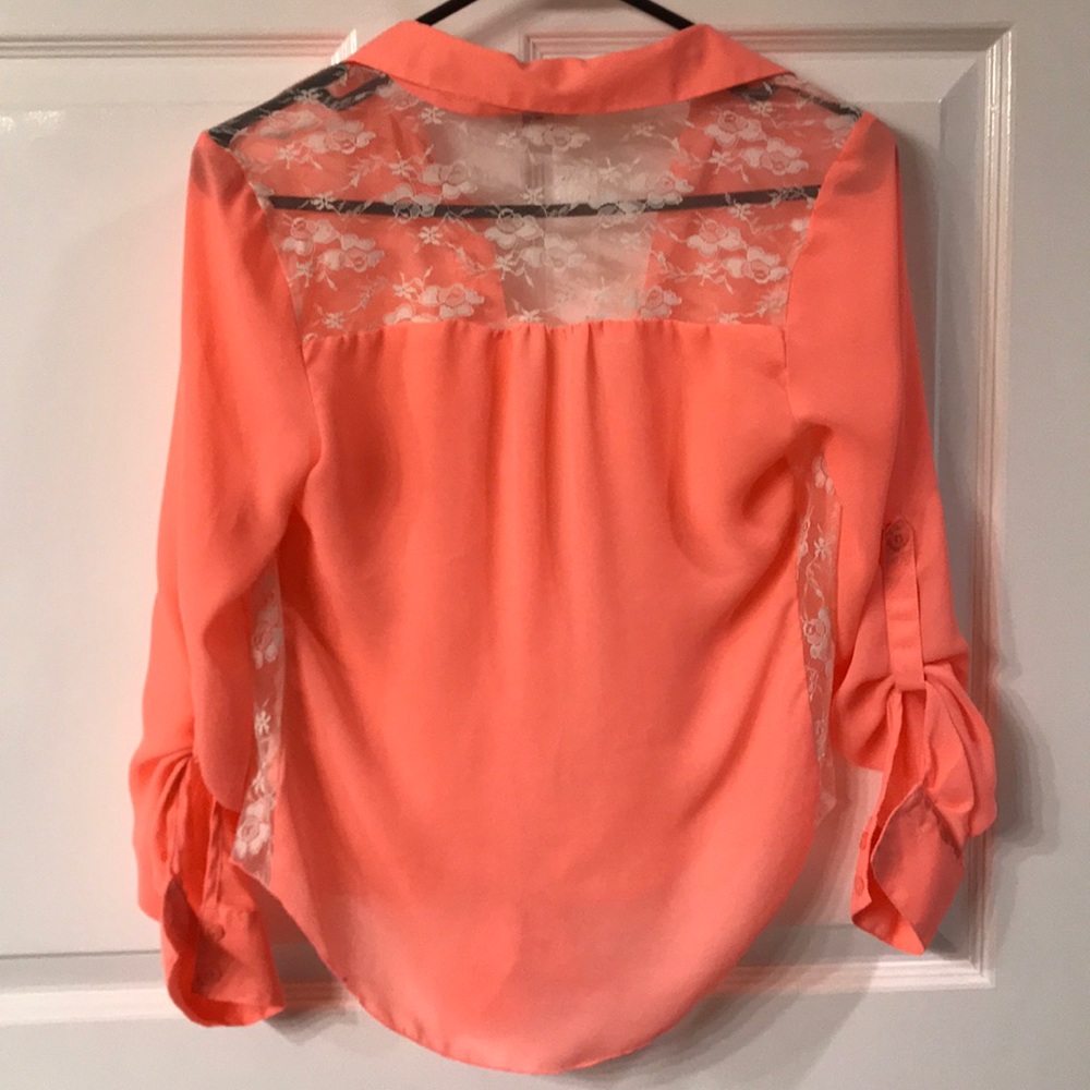 Women’s Blouse - Picture 1 of 3